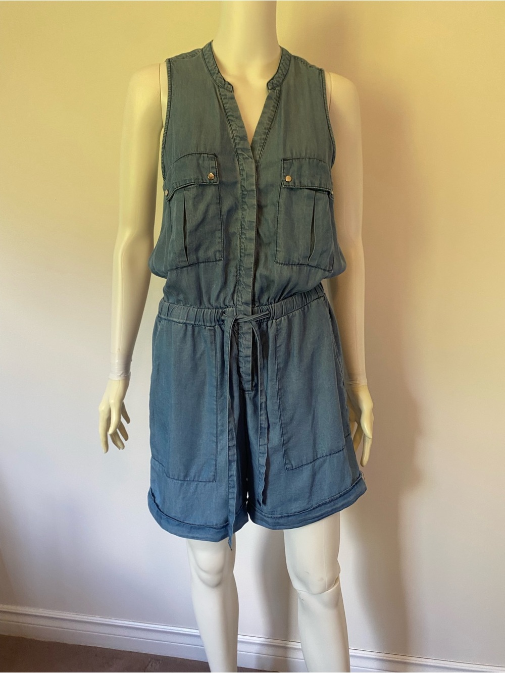 Dex Light Blue Chambray Top